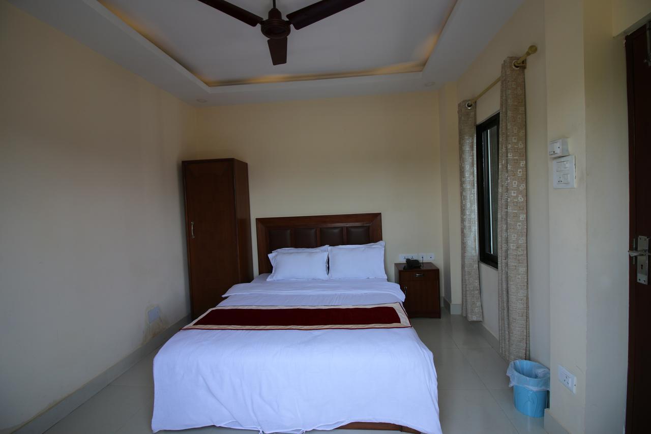 Hotel Suramma Rummindei Extérieur photo